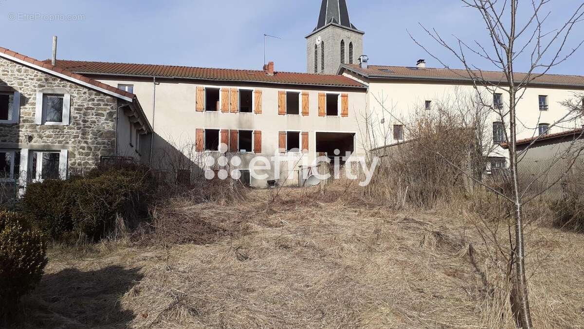 Maison à EGLISOLLES