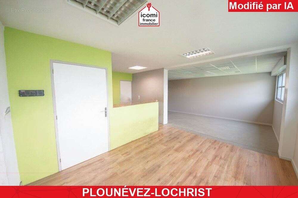 Commerce à PLOUNEVEZ-LOCHRIST