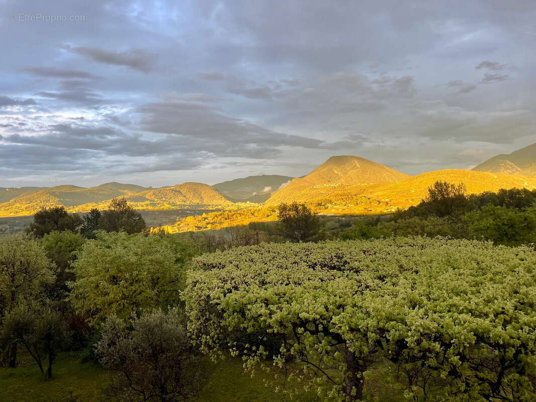 Maison à VAISON-LA-ROMAINE