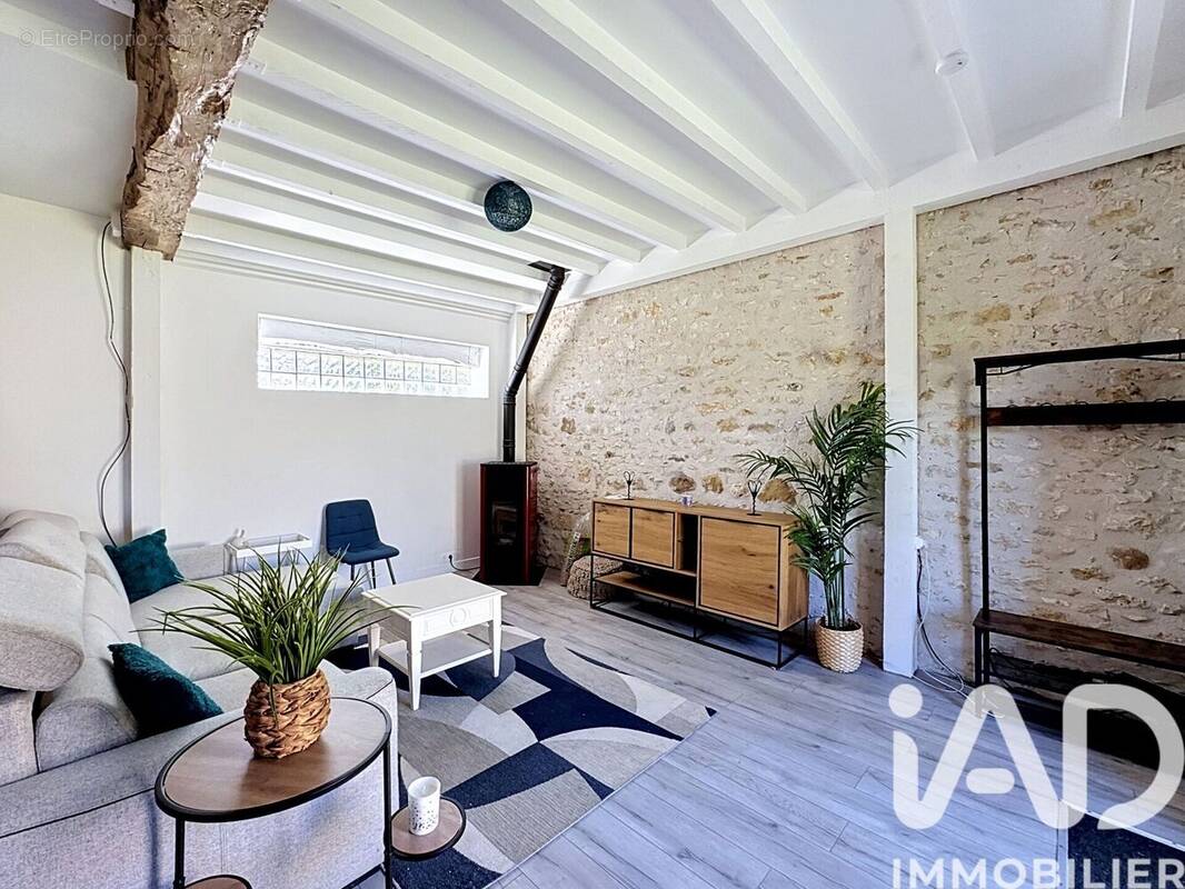 Photo 1 - Maison à SAVINS