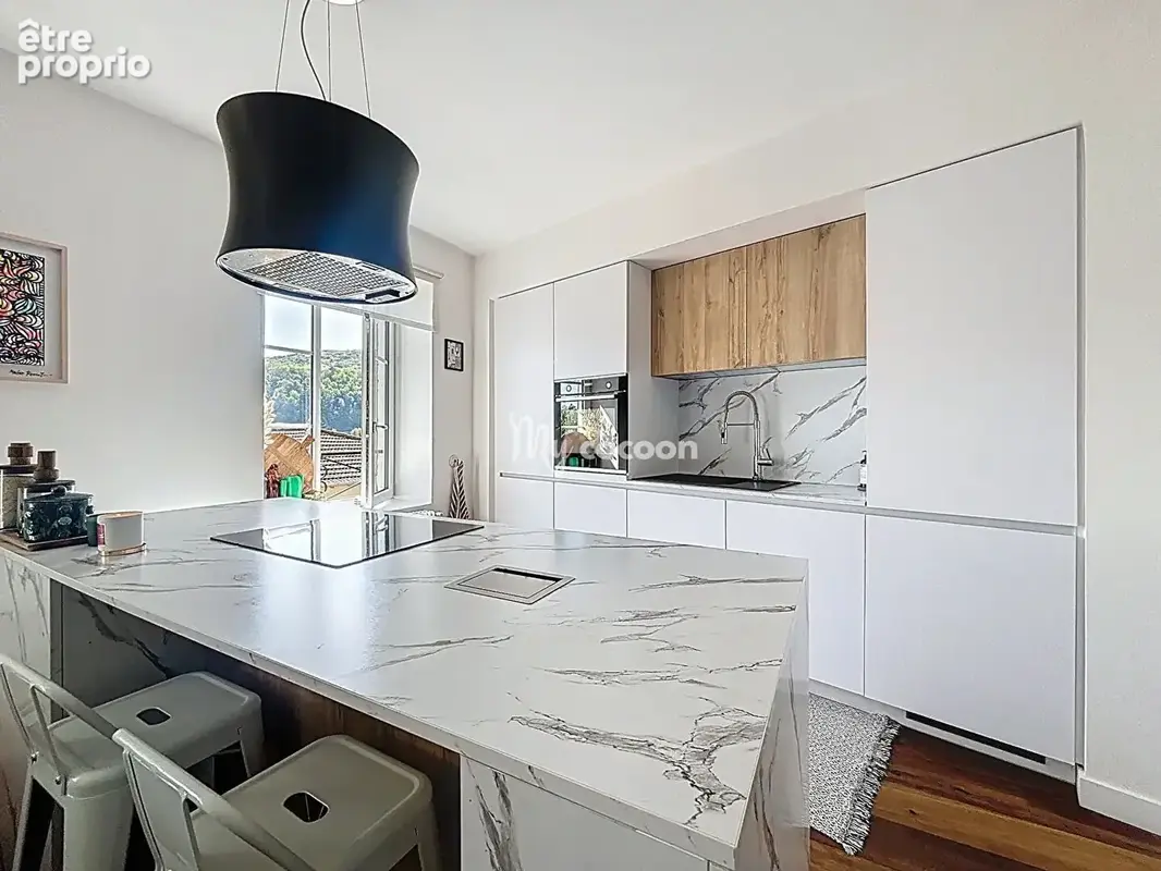Appartement à FONTAINES-SUR-SAONE