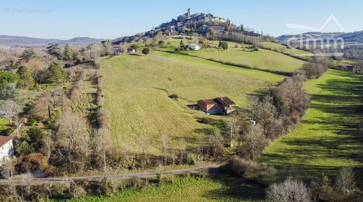 Terrain à CORDES-SUR-CIEL