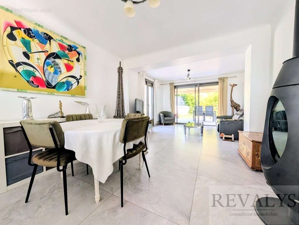 COTE D'OR (21) - FIXIN - Très jolie maison 6 Pièces de 96 m² avec piscine - photo 3