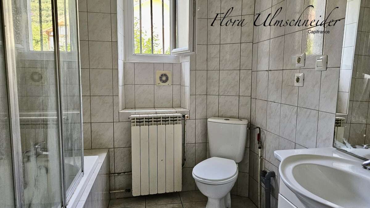 Au cœur du village de Chindrieux (73) – Ensemble immobilier avec appartement d'env. 134 m² à rénover, studio d'env. 32 m² rénové - photo 12