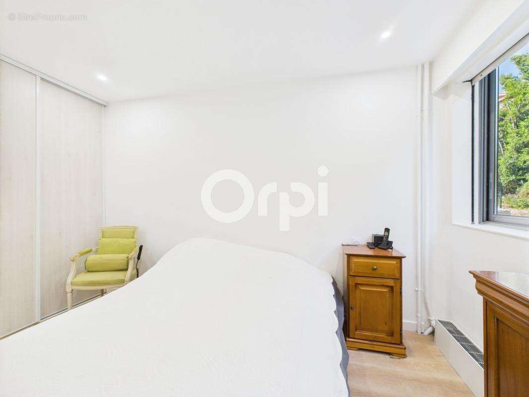 Appartement à MANDELIEU-LA-NAPOULE