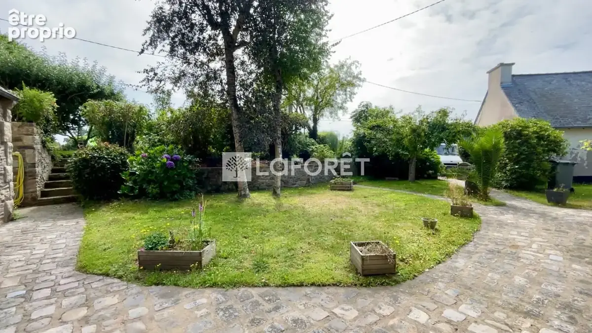 2 MAISONS à LANGOAT - 10 pièce(s) - 120m² et 80m² - photo 18