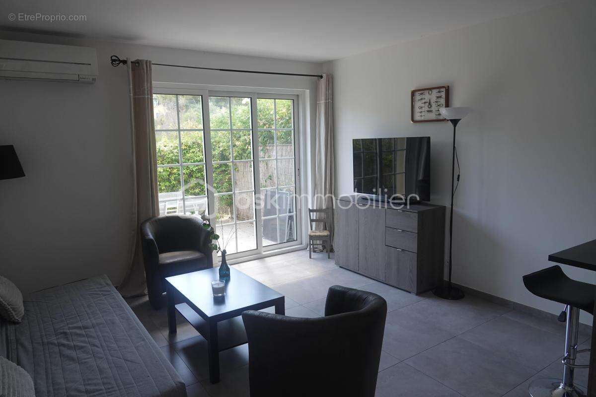 Maison individuelle de 220m2 avec 2 appartements - piscine - garage - jardin arbore - photo 26
