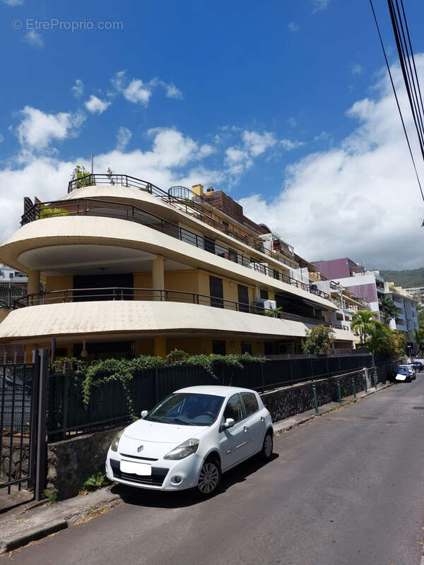 Appartement à SAINT-DENIS