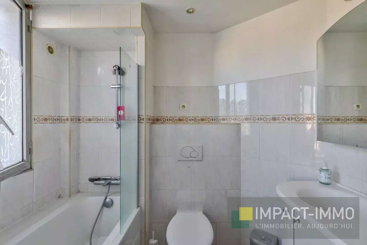 Appartement à LEVALLOIS-PERRET