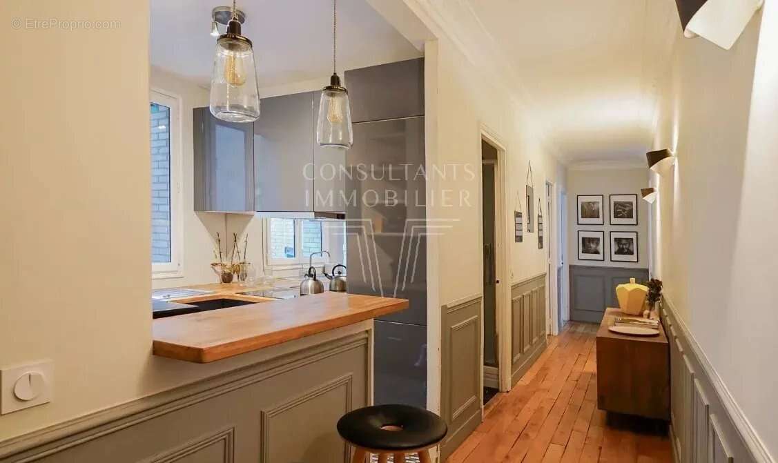 Appartement à PARIS-7E