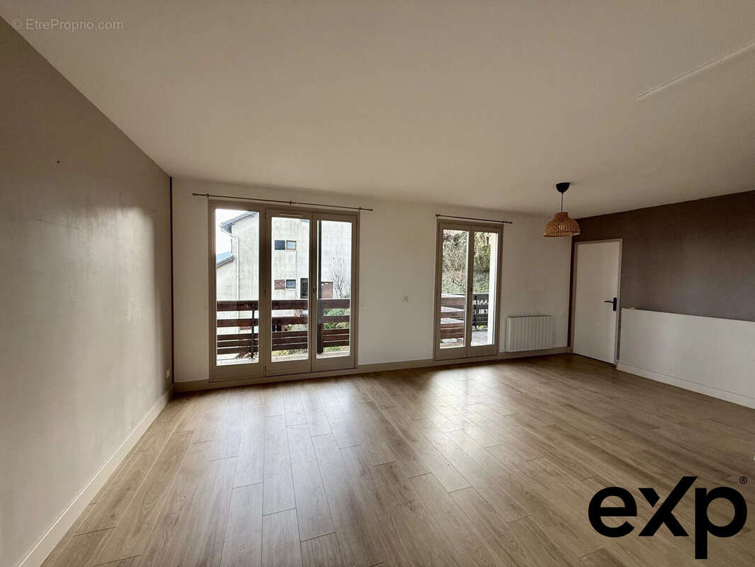 Appartement à SAINT-BALDOPH