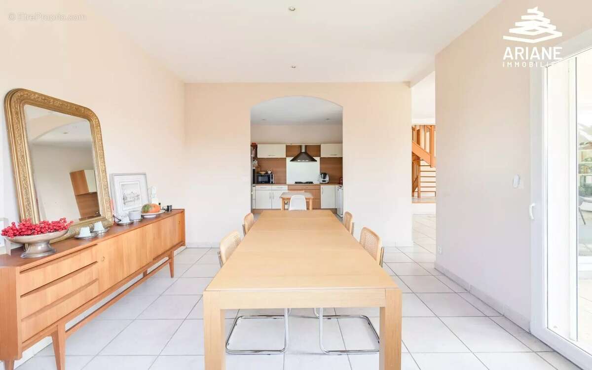 Maison à FRANCHEVILLE