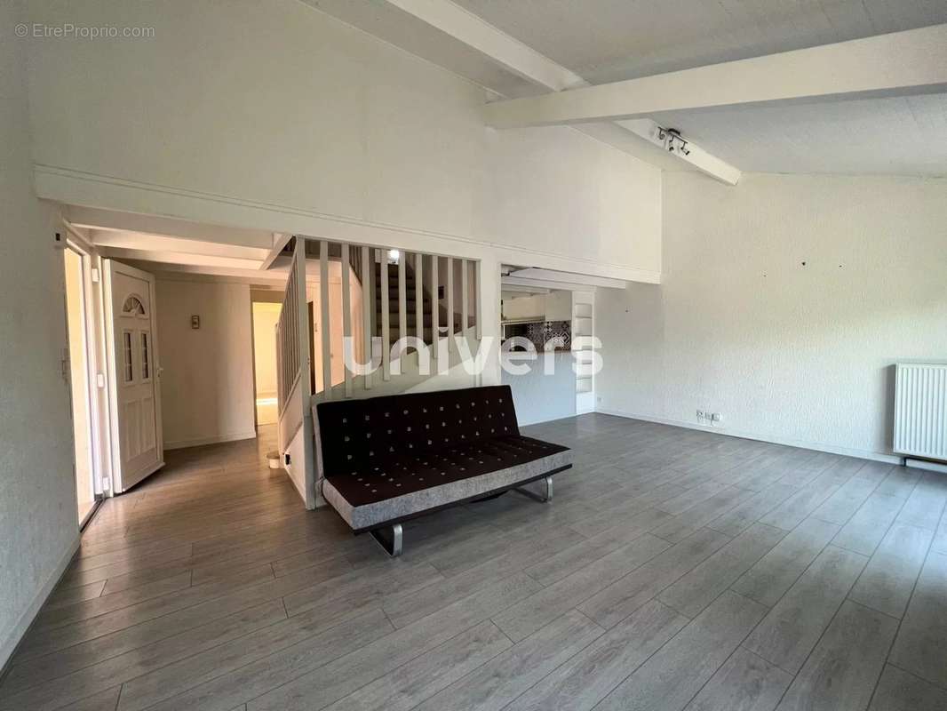 Maison à PORTES-LES-VALENCE