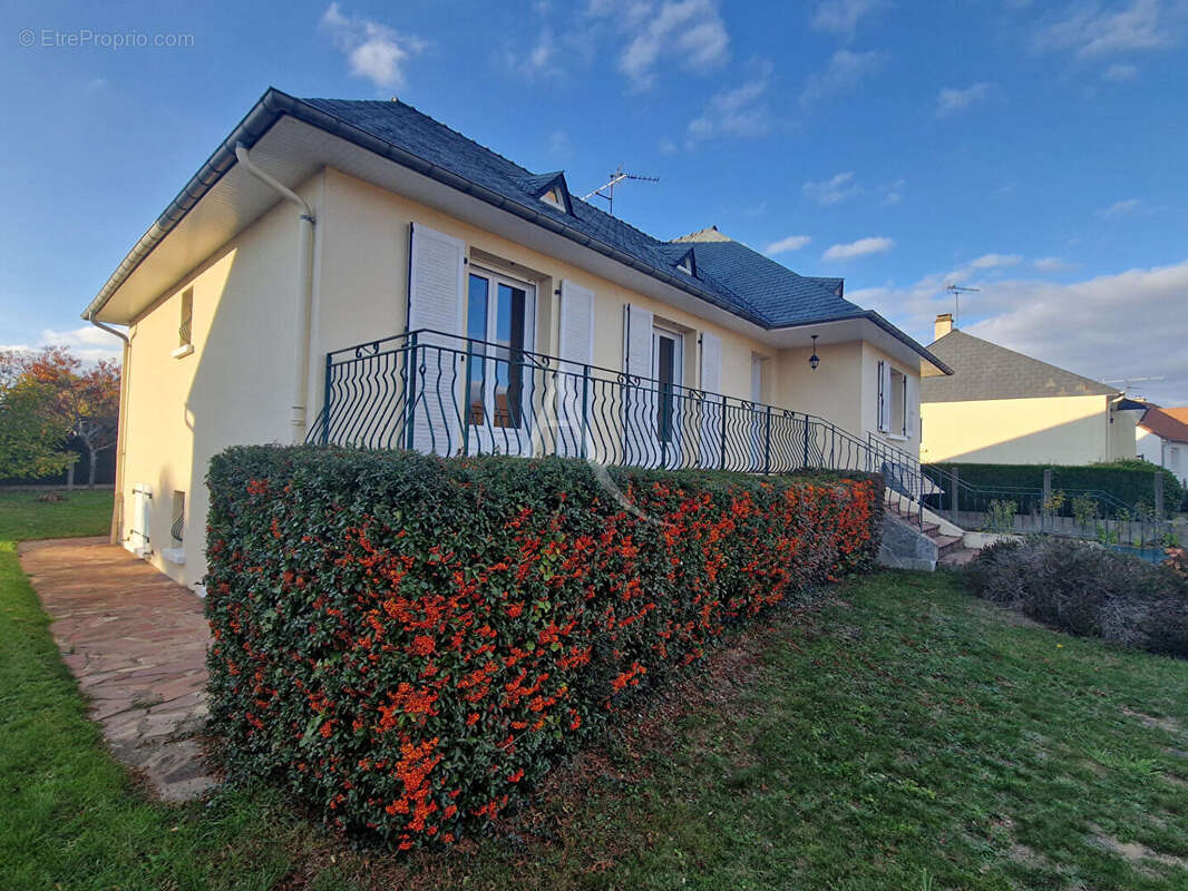 Maison à BONCHAMP-LES-LAVAL