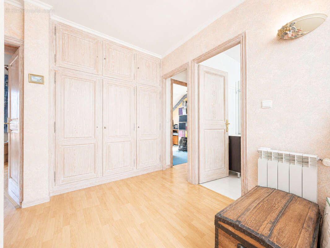 Maison à AMBILLY