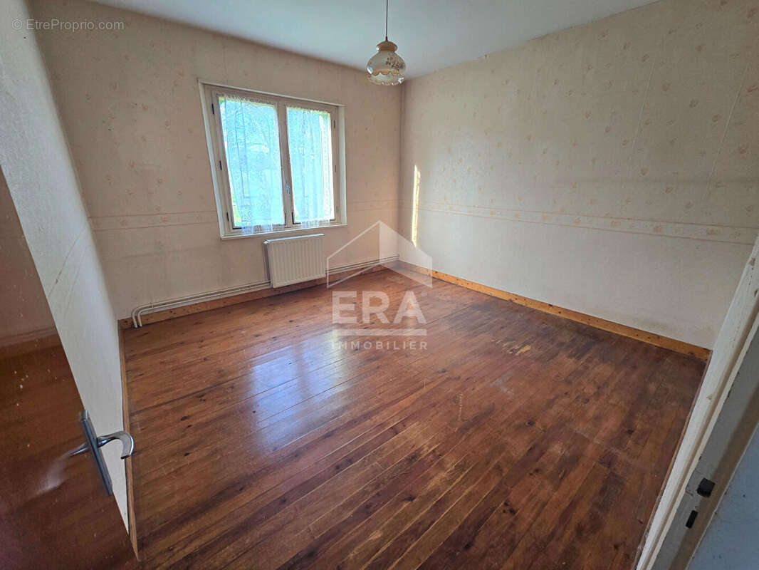 Maison à MONTPON-MENESTEROL