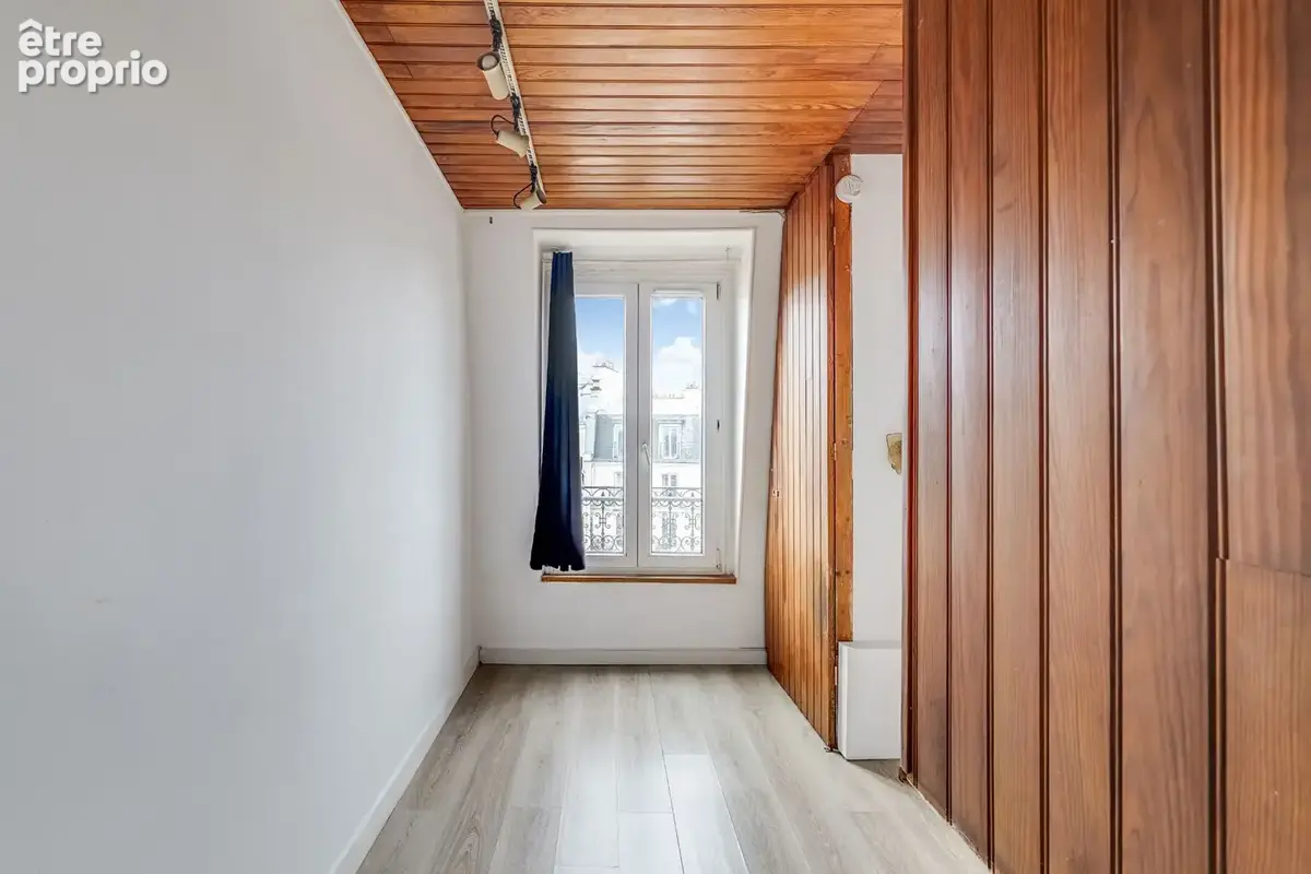 Ordener / Damrémont : Chambre 11 m² au dernier étage - photo 4