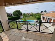 Vue jardin de la chambre de l&#039;étage - Maison à LA ROCHE-SUR-YON
