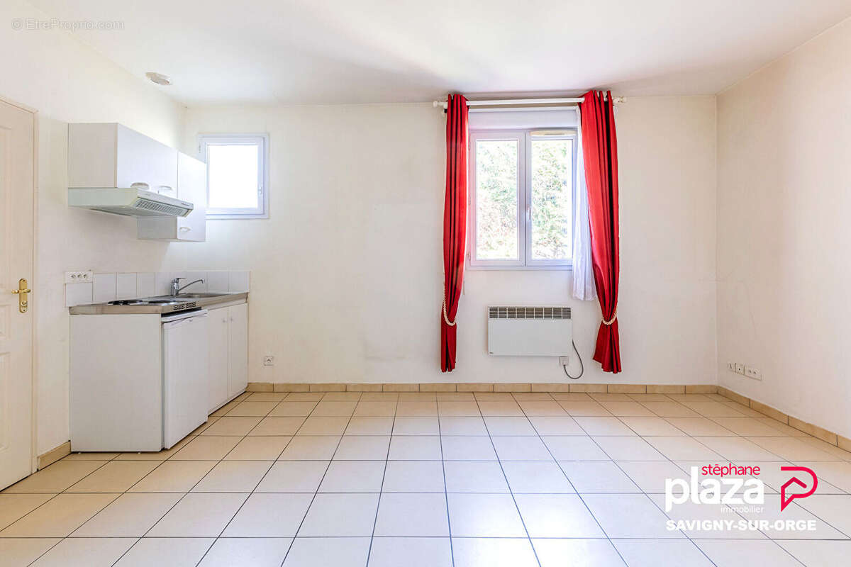Appartement à SAVIGNY-SUR-ORGE