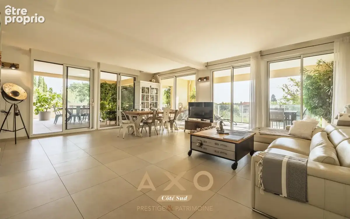 Setclub - appartement - t4 -terrasse - vue - 2 box  - cave - 749 000  - photo 6