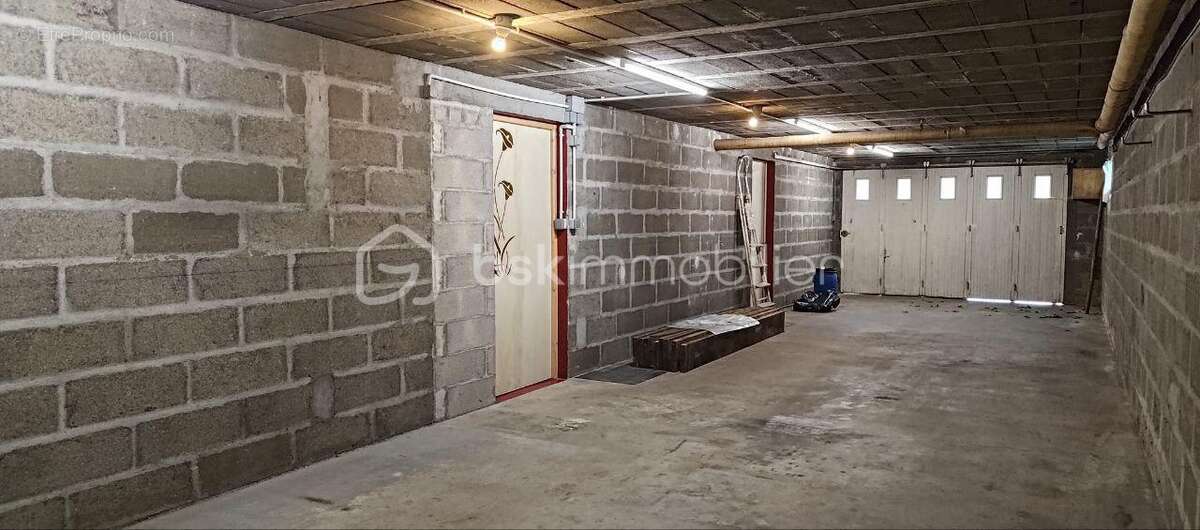  Maison traditionnelle à Saint-Firmin-des-Vignes – 7 pièces – Terrain de 790 m² - photo 3
