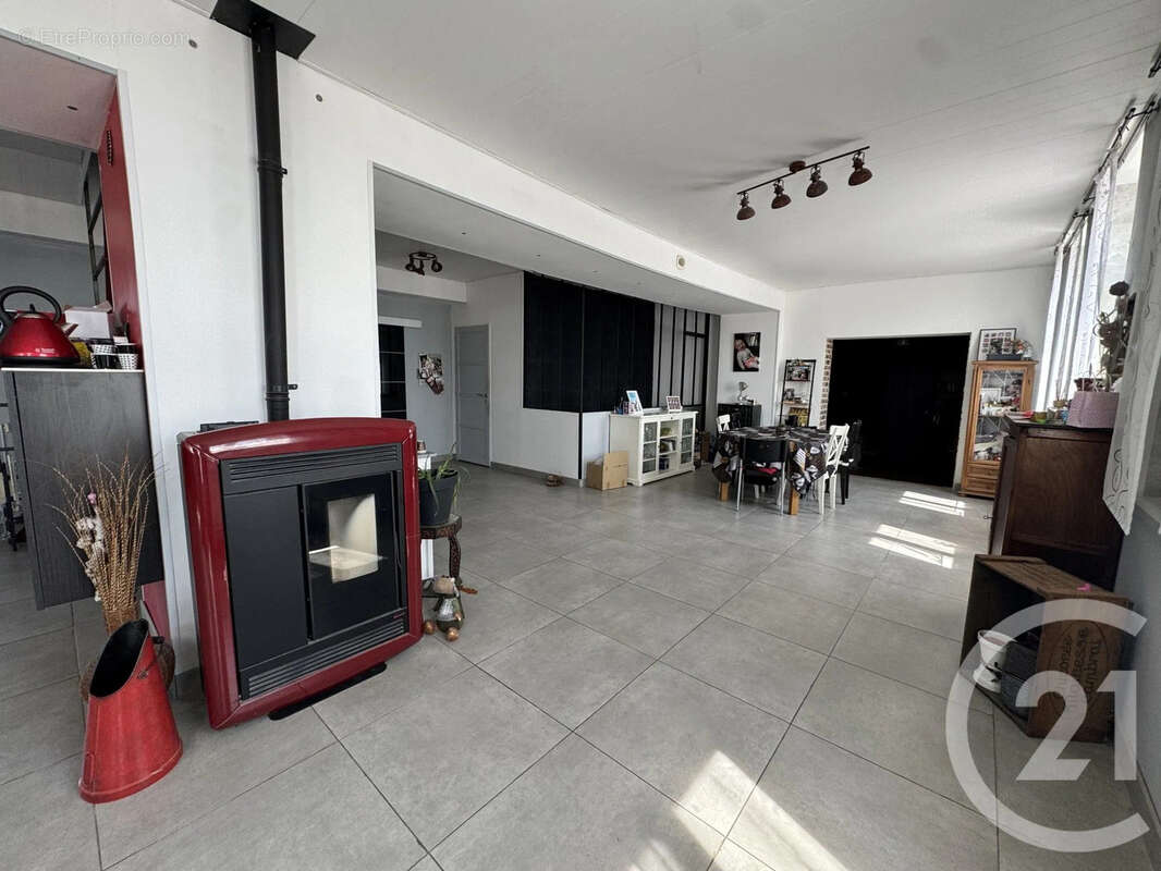 Maison 150 m² à Montbrehain  - photo 4