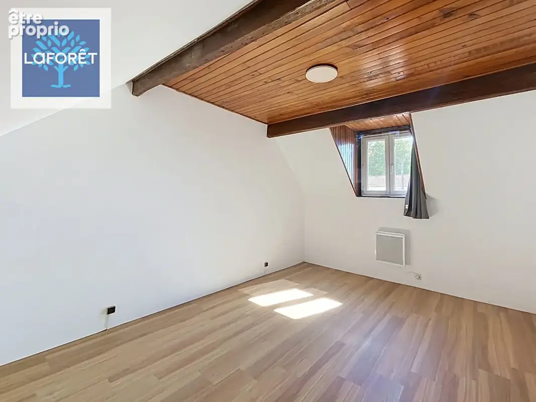 Maison Meriel 5 pièce(s) 87 m2 - photo 8