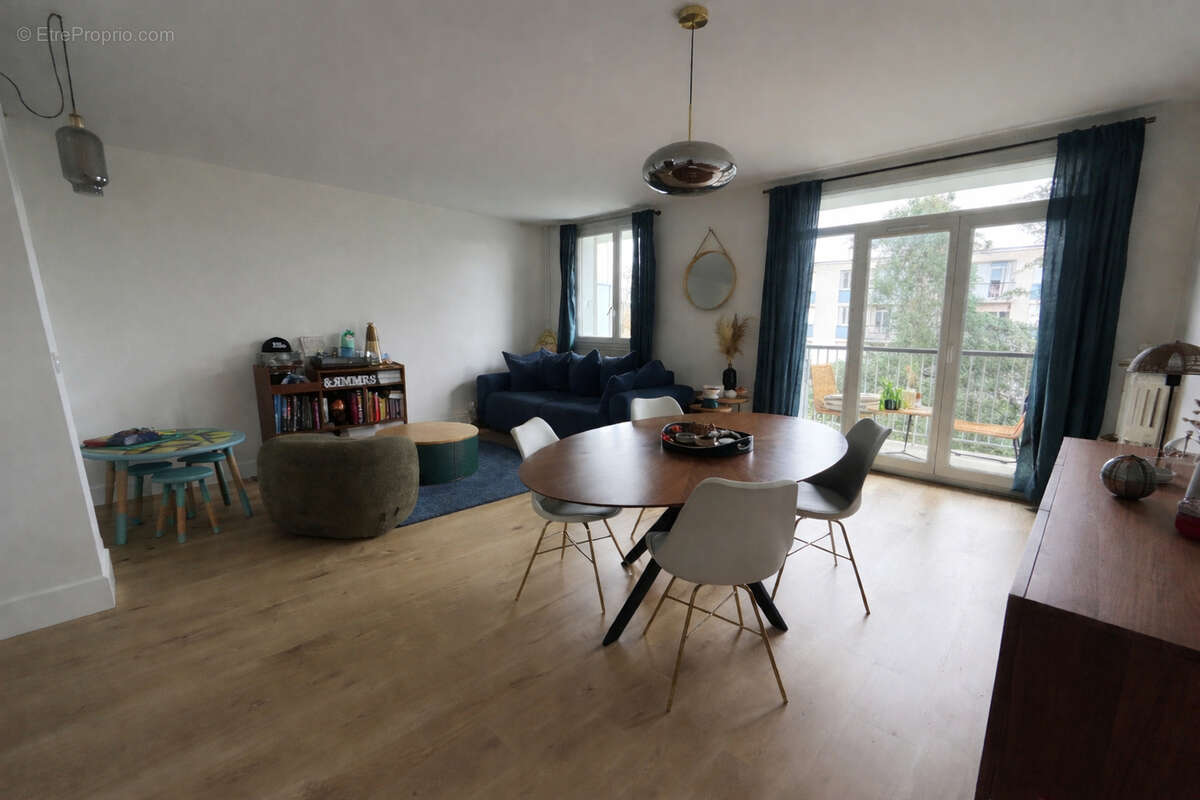 Appartement à MAISONS-LAFFITTE