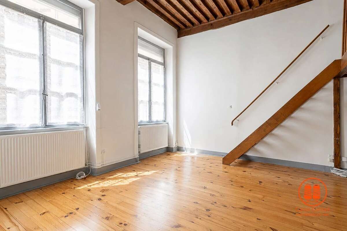 T3/ T4 avec cachet (DPE : C) / Croix-Rousse Centre - photo 4