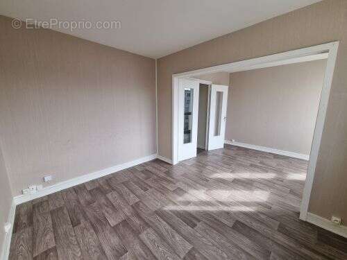 Appartement situé à proximité des commodités ! - photo 2
