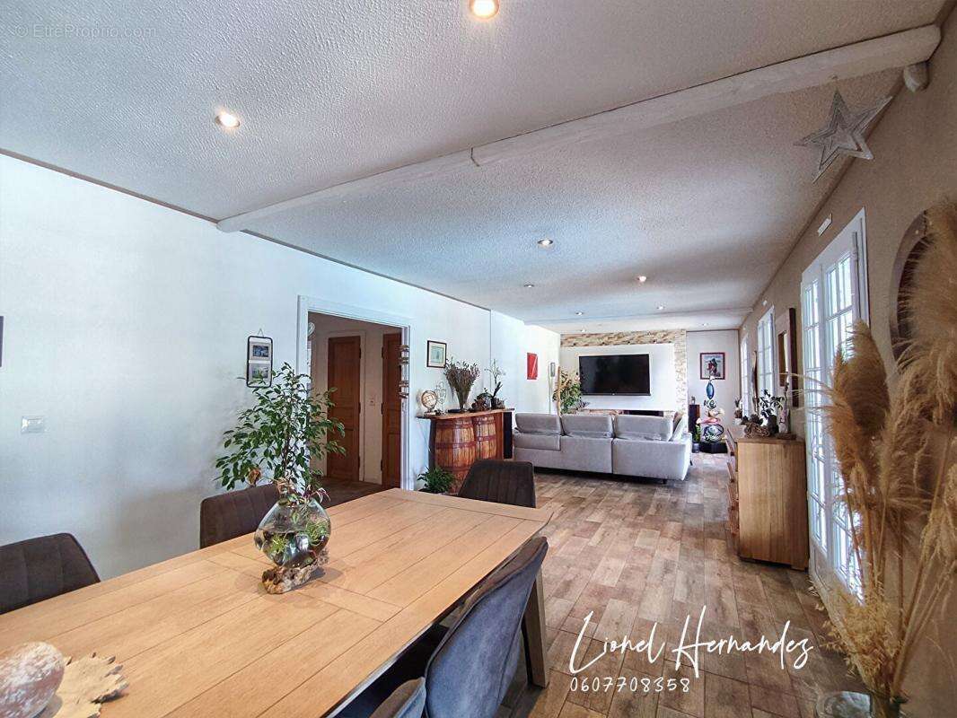 Maison à SAINT-PRIVAT-DES-VIEUX