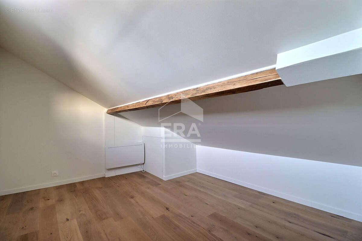 Appartement à BOIS-COLOMBES
