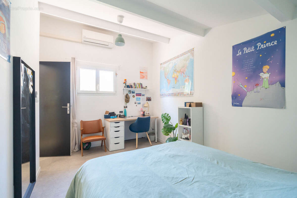 Appartement à MARSEILLE-5E