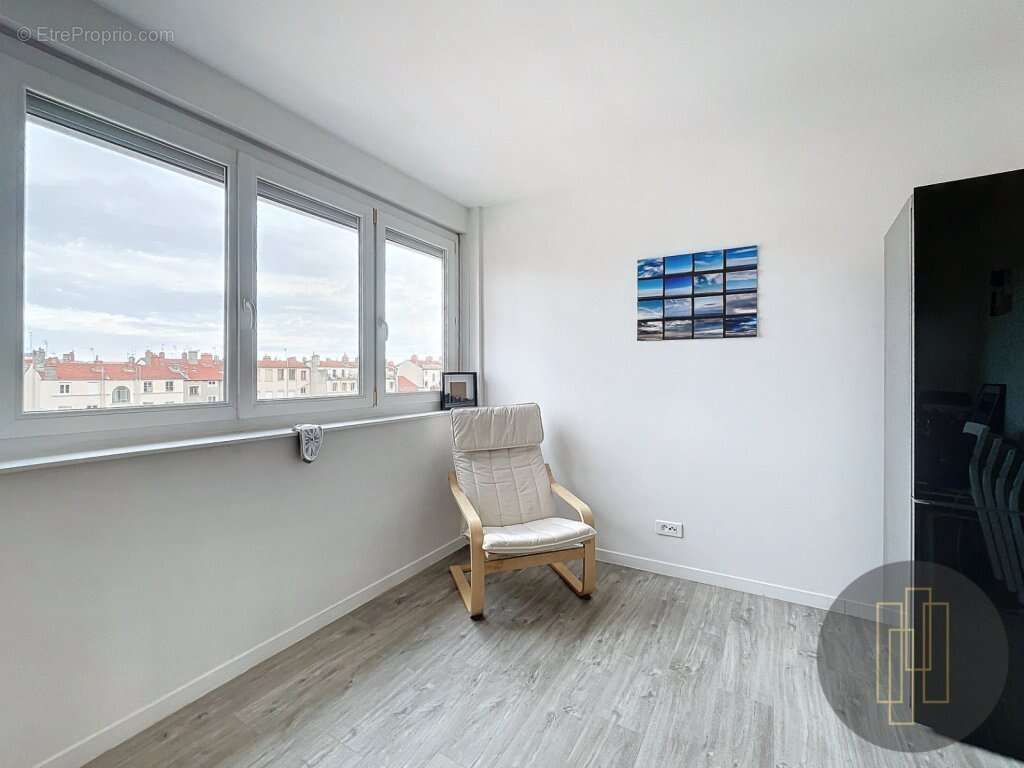Appartement à LYON-6E