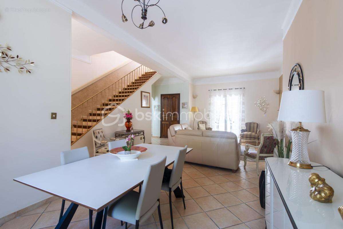 Maison à MIRAMAS