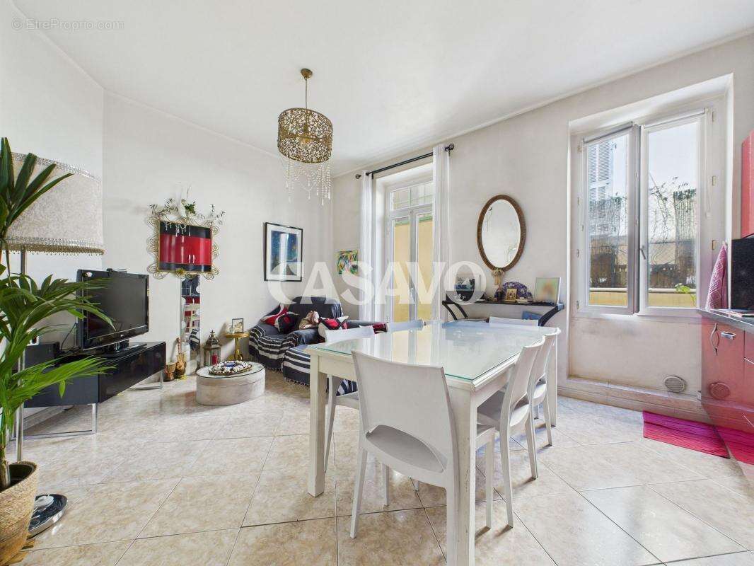 Appartement à BEAUSOLEIL