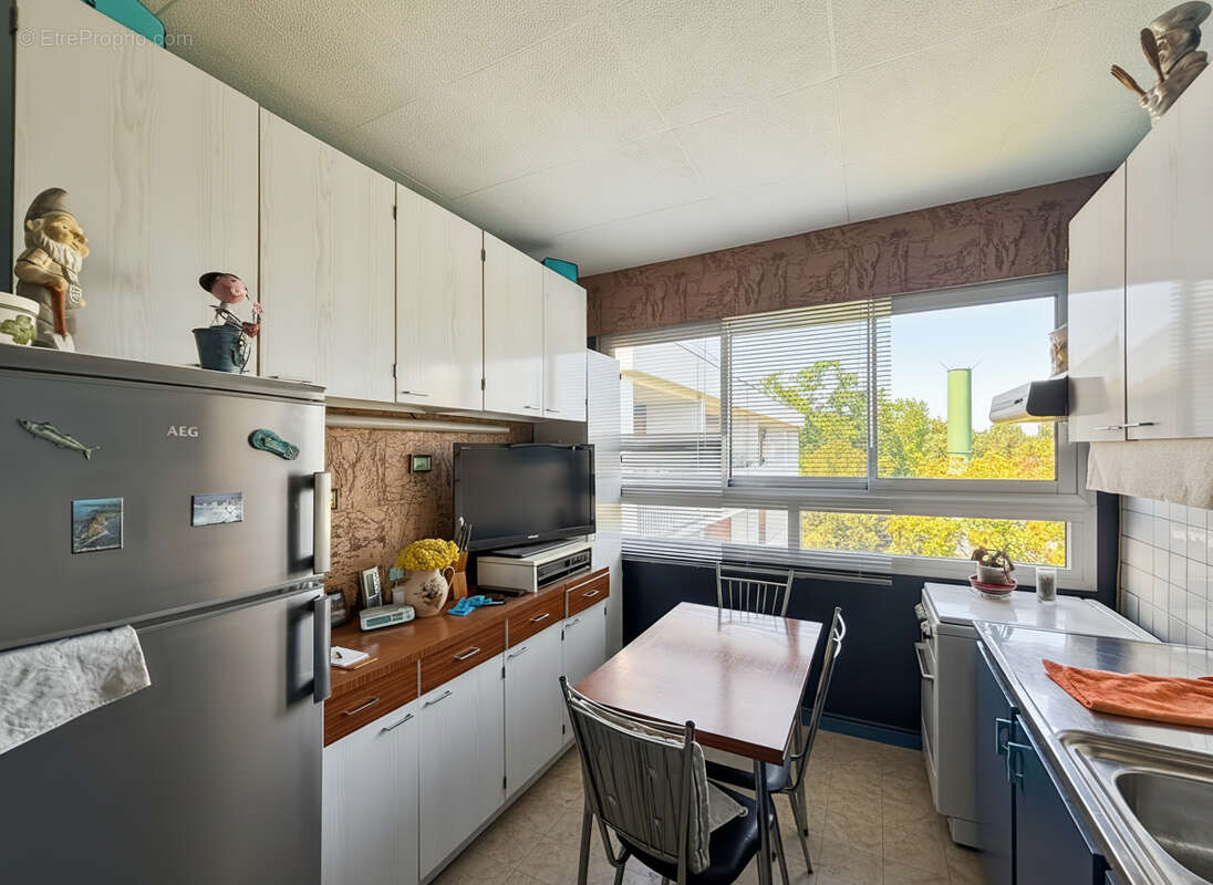 Appartement à VERRIERES-LE-BUISSON