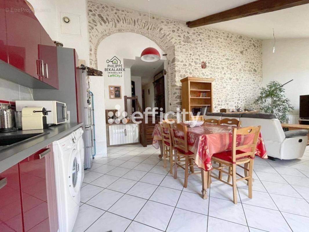 Appartement à LARAGNE-MONTEGLIN