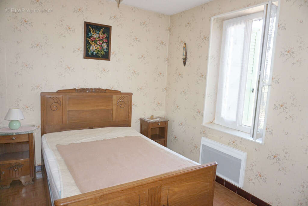 Maison avec dépendances - photo 3