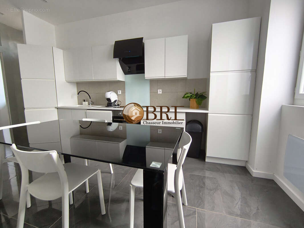 cuisine ouverte - Appartement à VOIRON