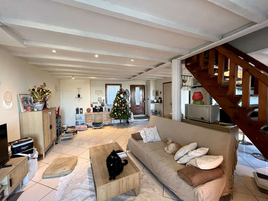 Maison à VILLASAVARY