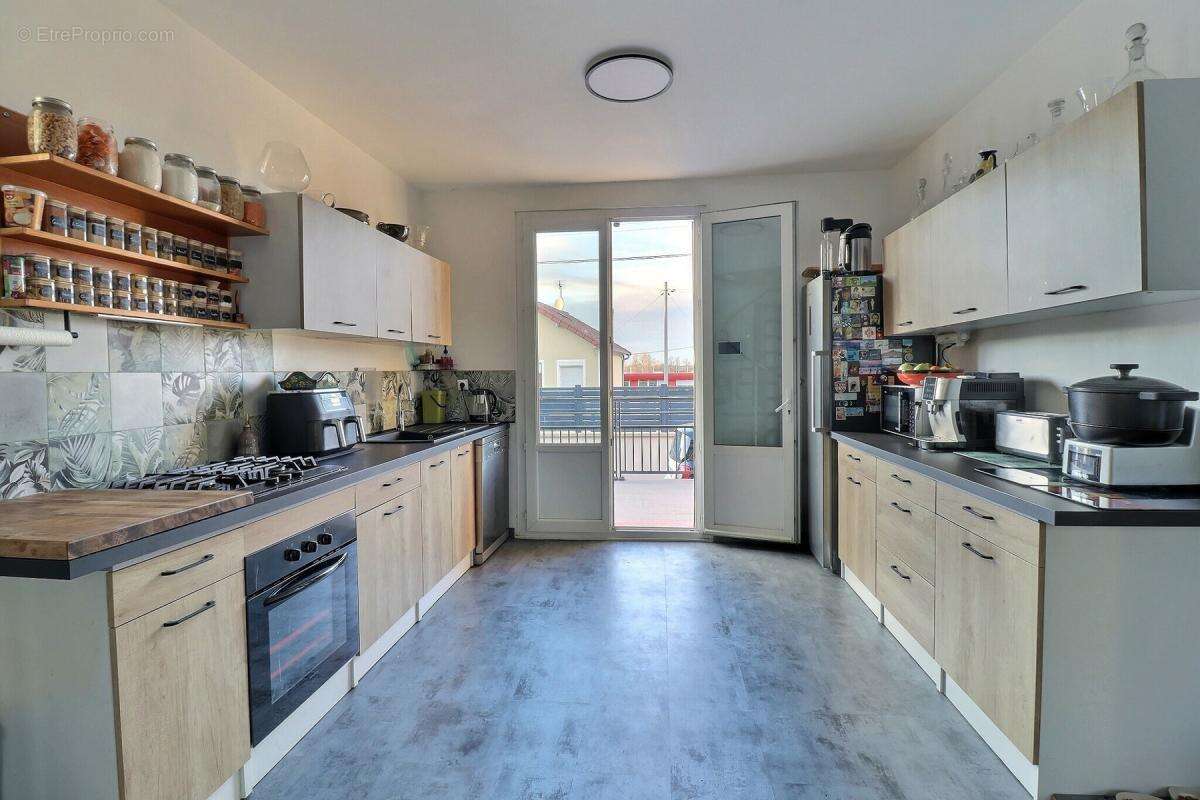 Maison à SARTROUVILLE