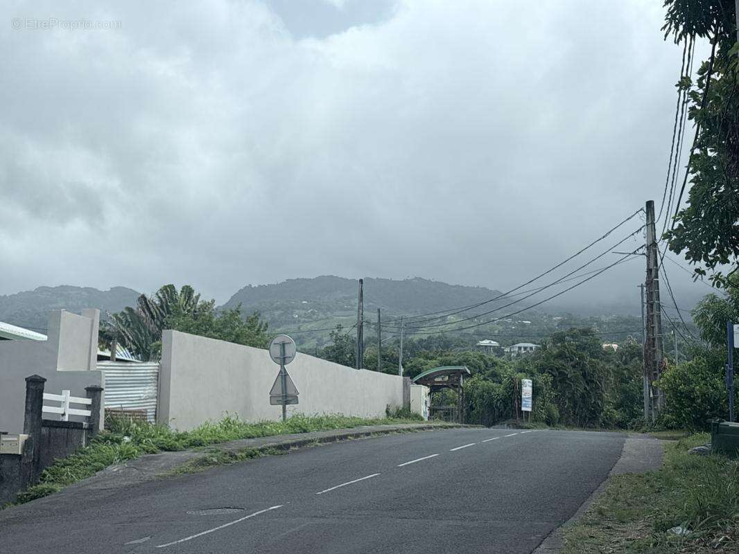 A VENDRE : VILLA F9 à Trois Rivière (97114) - photo 20