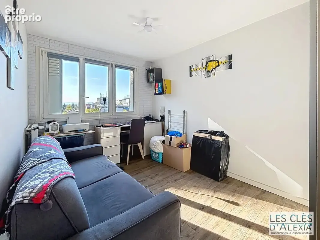 – t3 -villeurbanne - traversant de 58,31 m² – vue dégagée - photo 8
