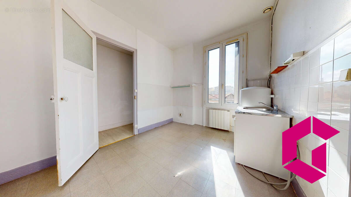 Appartement à SAINT-ETIENNE