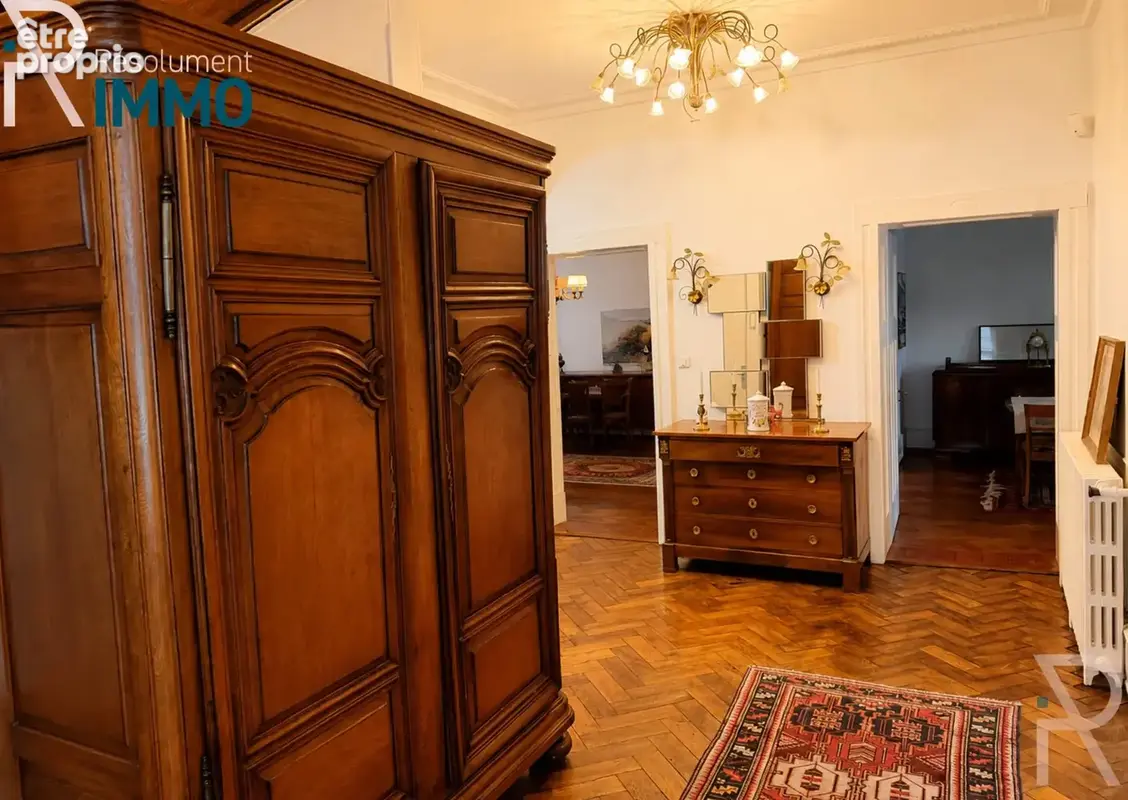 Maison 327 m² à Colmar  - photo 4