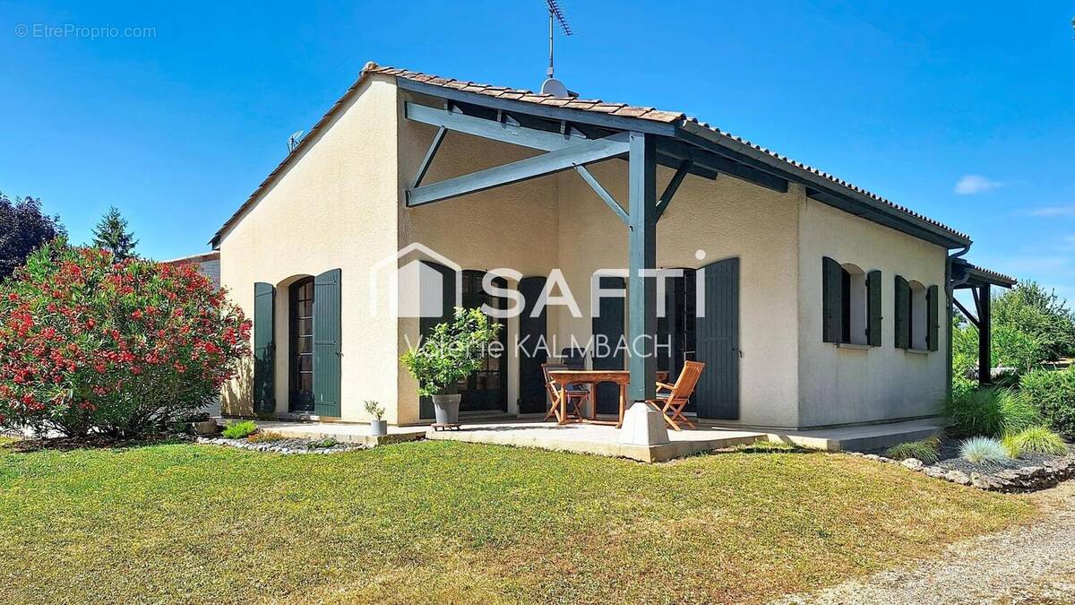 Photo 1 - Maison à BOUTIERS-SAINT-TROJAN