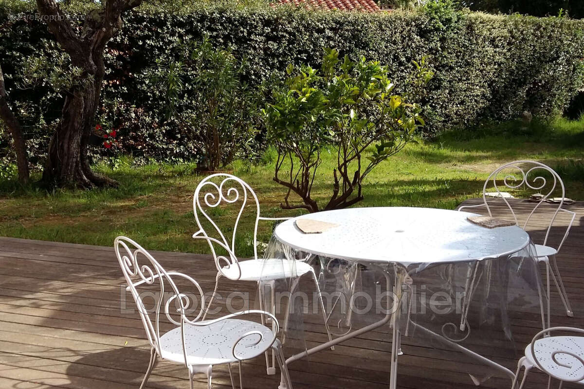 Maison à LAROQUE-DES-ALBERES