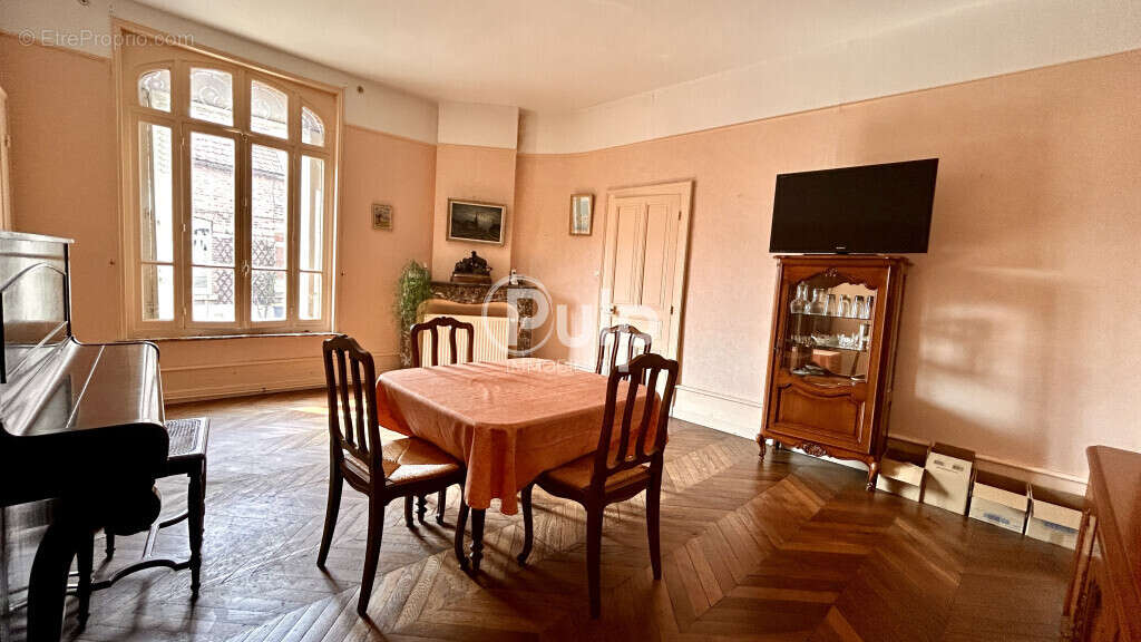 Maison à AUBIGNY-AU-BAC