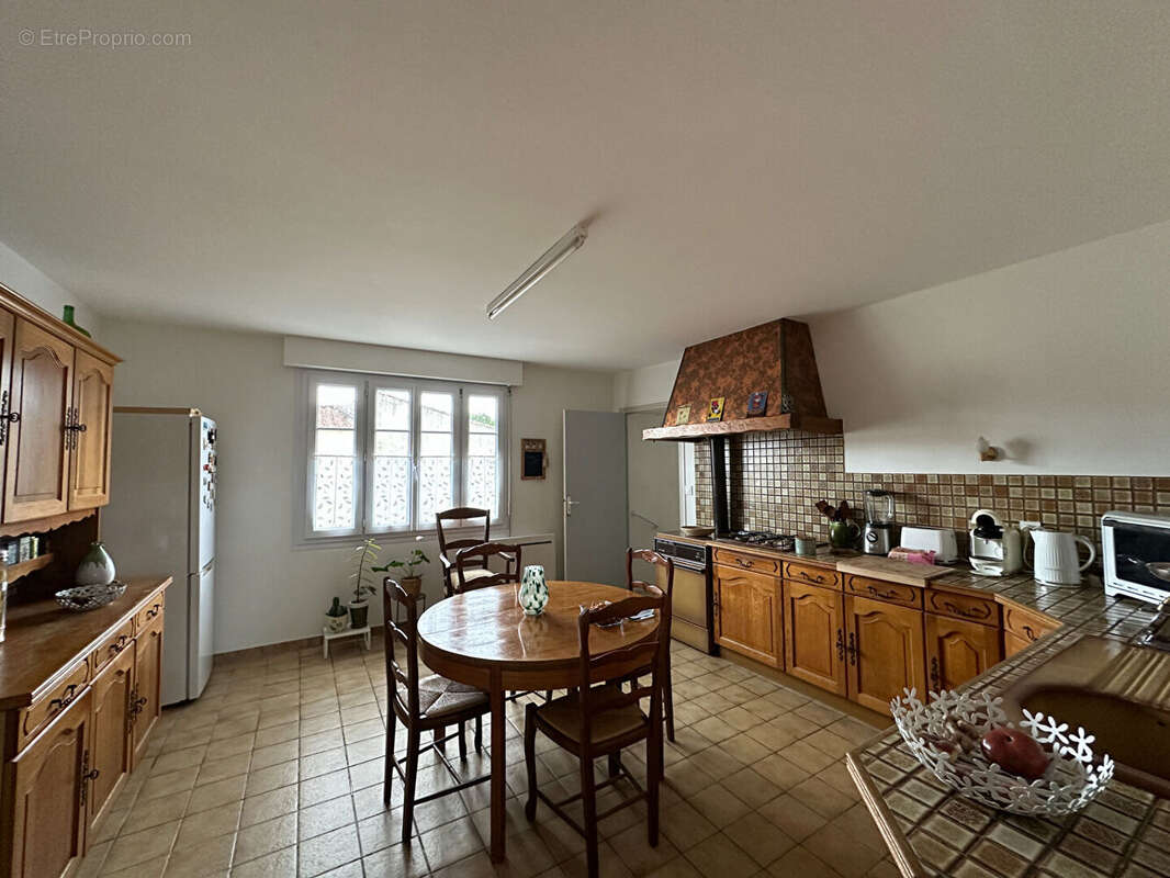 Maison à MARENNES
